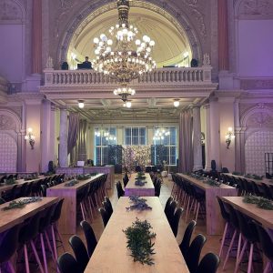 Event Decor Prague – Děláme Vaše události výjimečnějšími: Party výzdoba – Dekorace prostorů – Firemní akce – Event prostor – Květinová výzdoba – Balonky – Party tisk – Event půjčovna – Svatby – Oslavy